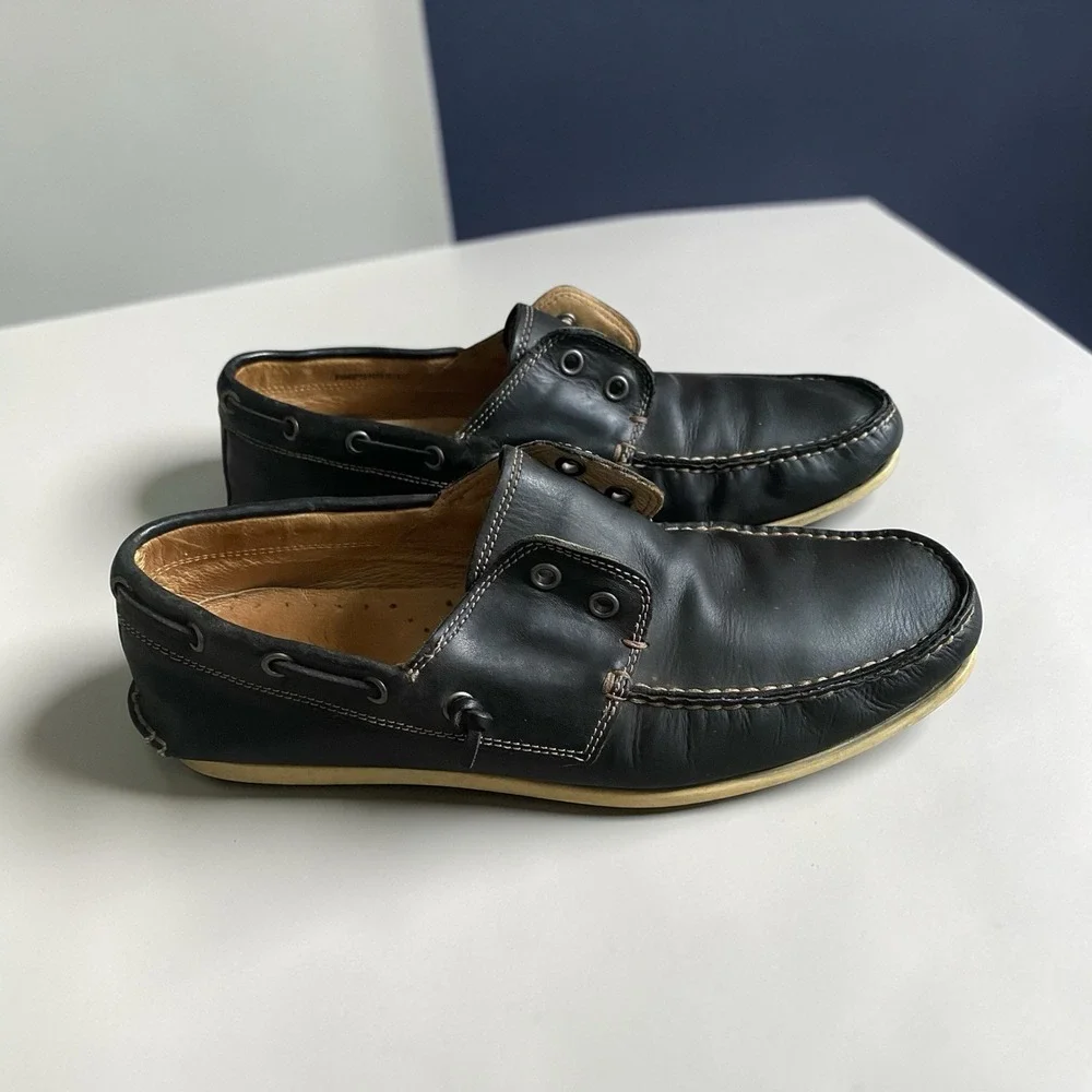 John Varvatos USA Boat Shoes Men 9.5 Brown Leather Loafers Laceless Slip On